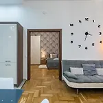 Silver Swan