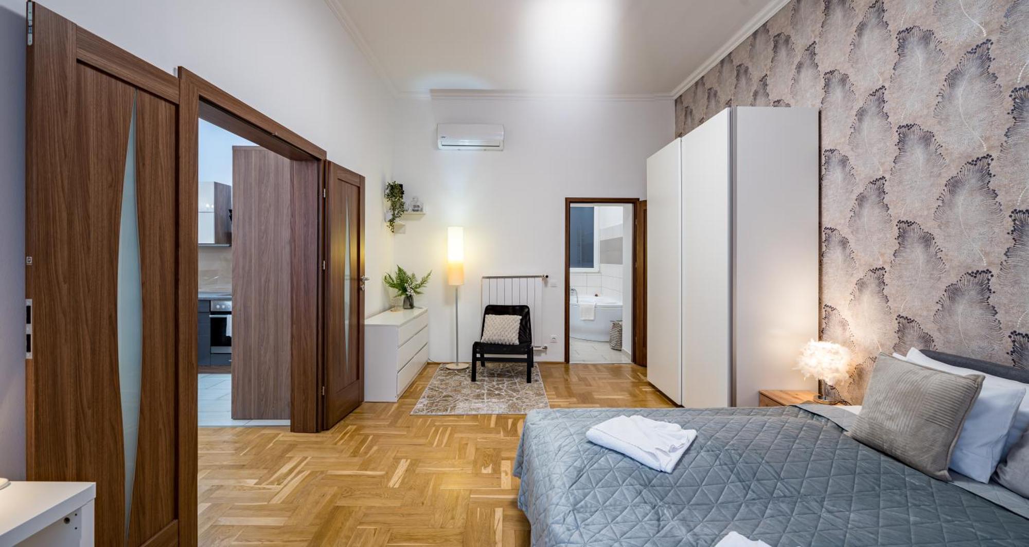 Apartment Silver Swan
