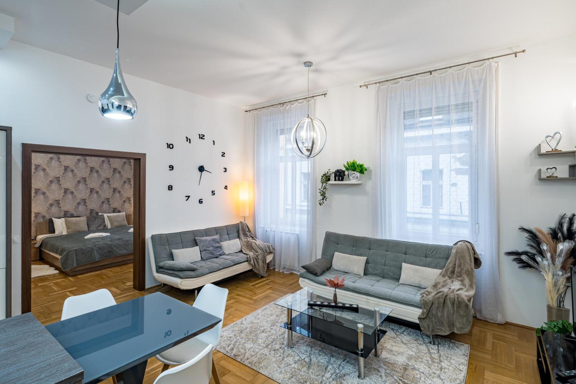 Apartment Silver Swan